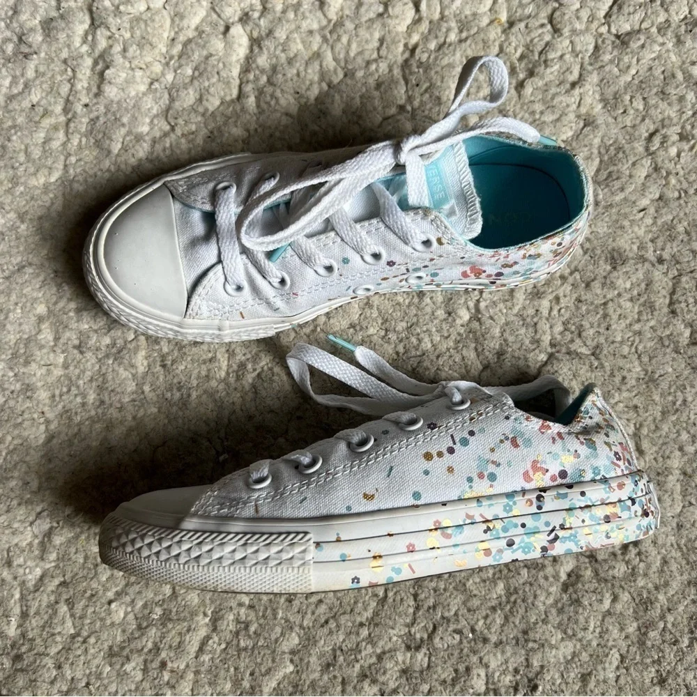Converse: White Pastel Sprinkle Metallic Gold Paint Splatter Lace Up Sneakers